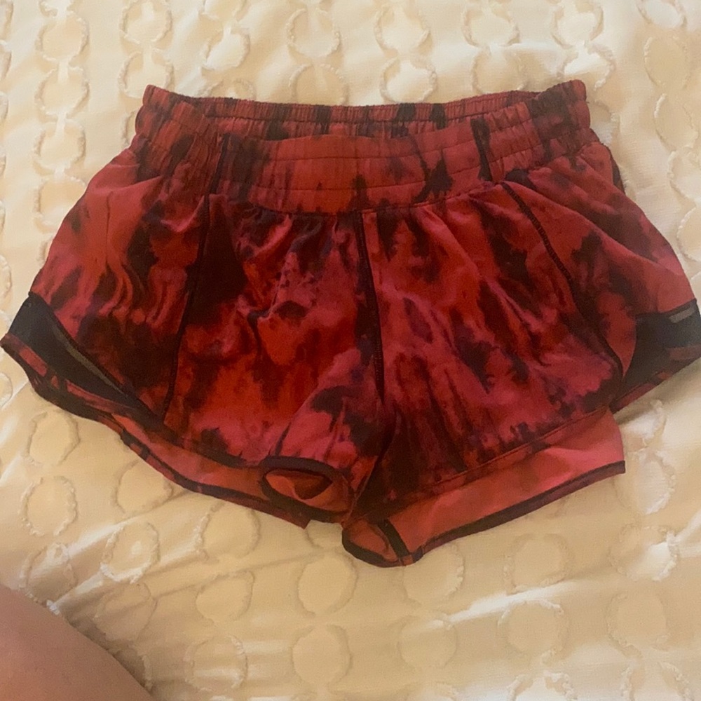 Lululemon shorts size 4